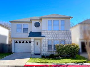 9102 Mountain Field Dr, San Antonio, TX 78240