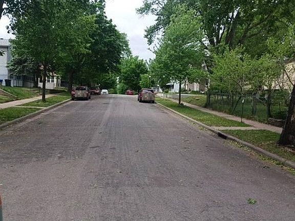 5th image of 1353 4th St E