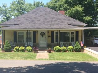 1147 Carolina Ave, Eden, NC 27288