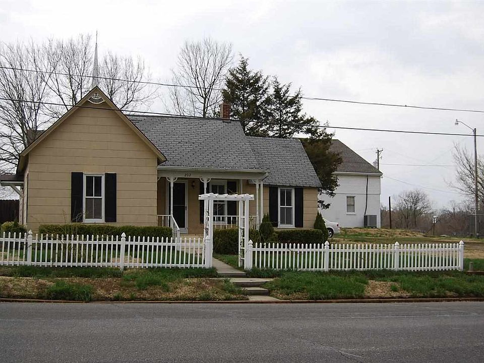 202 E Main St, Warsaw, MO 65355 Zillow
