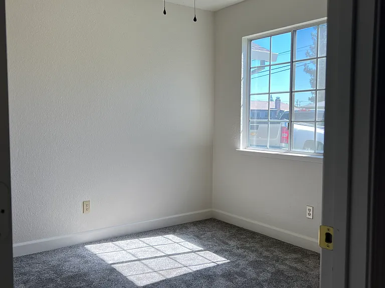 795 Railroad Ave — Photo 24