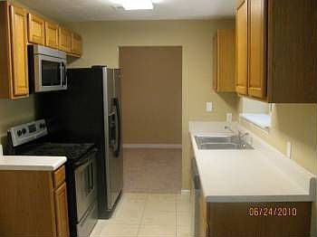 3rd image of 2774 Grantham Ln