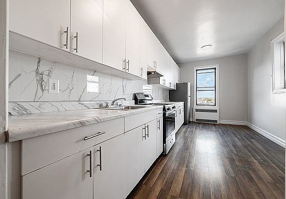 3rd image of 7714 Bay Pkwy APT 6A