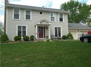 12146 Hubbard Rd, Kansas City, KS 66109