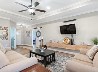 10 Lucky Ln, Mary Esther, FL 32569