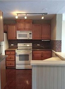 3rd image of 3900 W 95th St APT 403