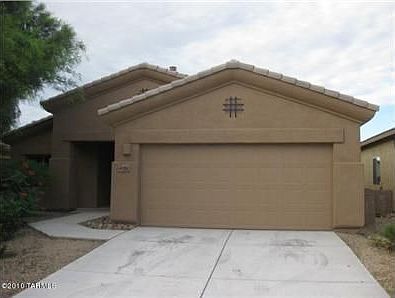 2nd image of 334 E Calle Albita