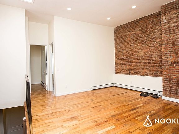 5th image of 369 Weirfield St #2L