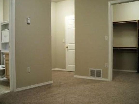 Master Bath w/ Closet