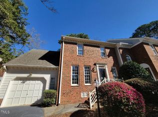 401 Crabbery Ln, Raleigh, NC 27609
