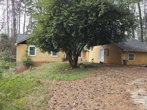 2261 Columbia Dr, Decatur, GA 30032