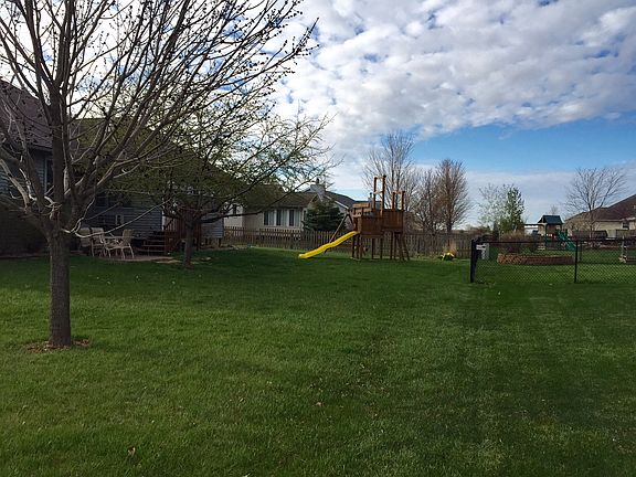 2nd image of 15 Marmot Ct