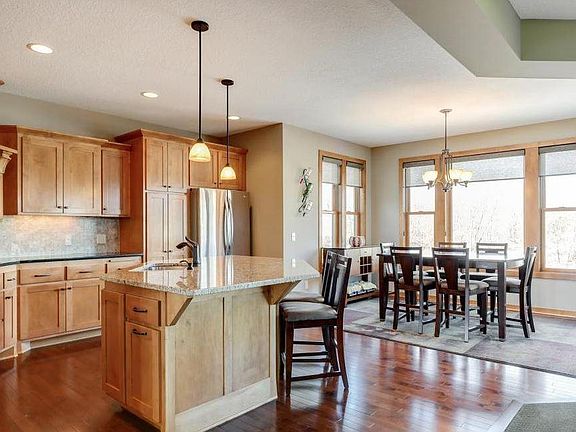 5th image of 4415 Saint Andrews Dr