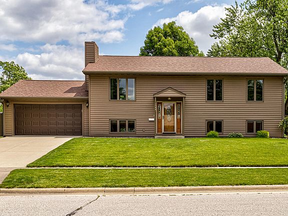 2nd image of 2844 Monroe Dr