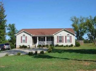 1013 Gibbs Rd, Wellford, SC 29385