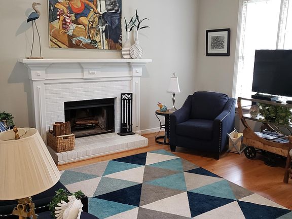 4th image of 3702 Sunningdale Way