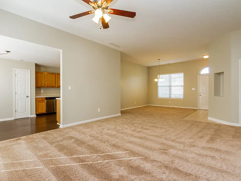 674 Austrian Way — Photo 3