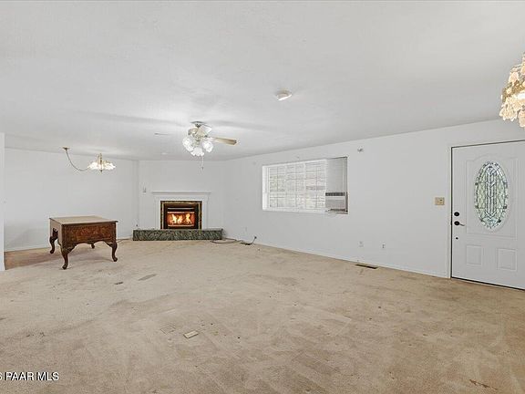5th image of 501 Mesa Dr