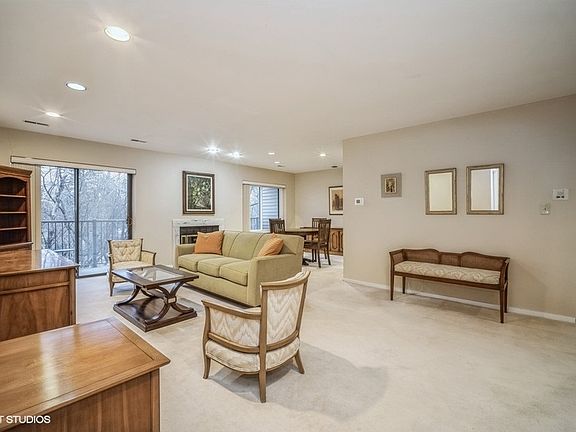 5th image of 3050 Pheasant Creek Dr APT 203