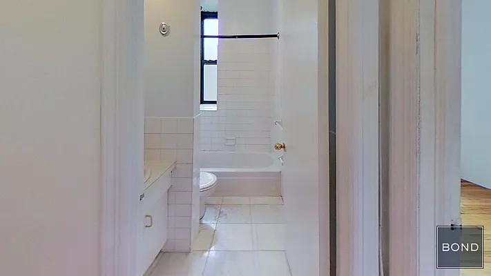 Rented by Bond New York | media 7