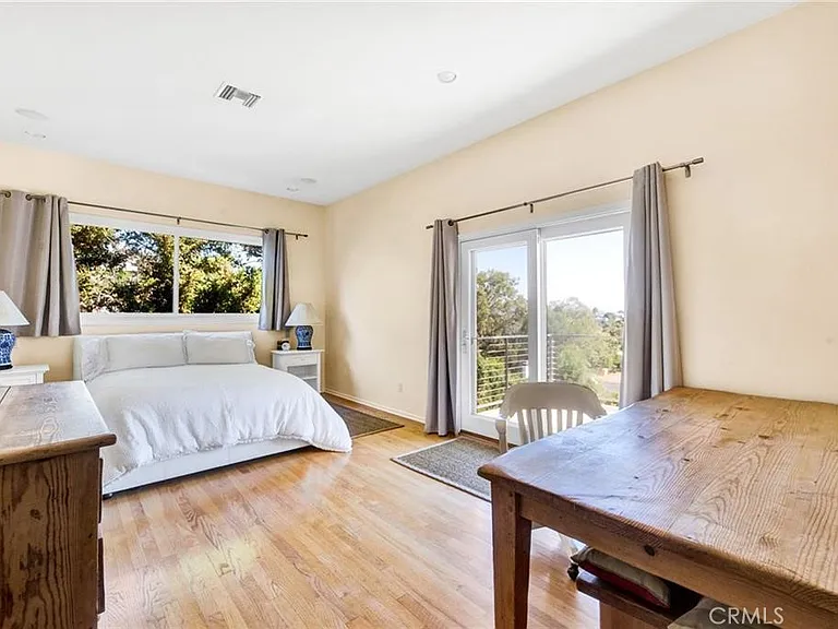 5084 Campo Rd — Photo 20