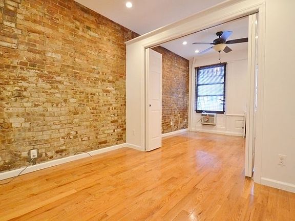 3rd image of 341 W 71st St APT 1
