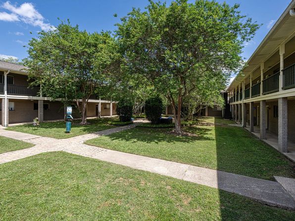 915 S College Rd #112