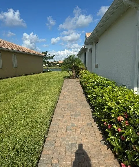 10399 Prato Dr — Photo 2