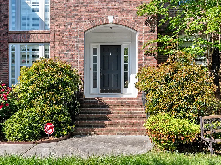 414 Deer Brush Ln — Photo 22