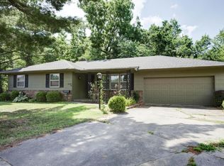 1338 S Saratoga Ave, Springfield, MO 65804