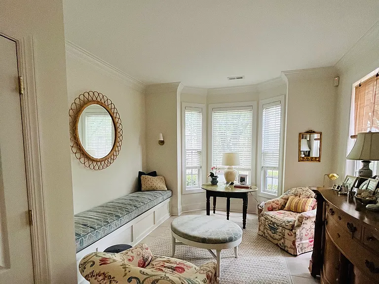 205 Caldwell Ln — Photo 10