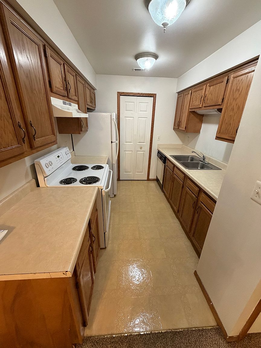 36839 Brewster Ln, photo 17