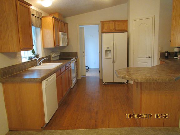 Kitchen to laundry rm