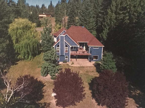 5th image of 10371 Ontario St