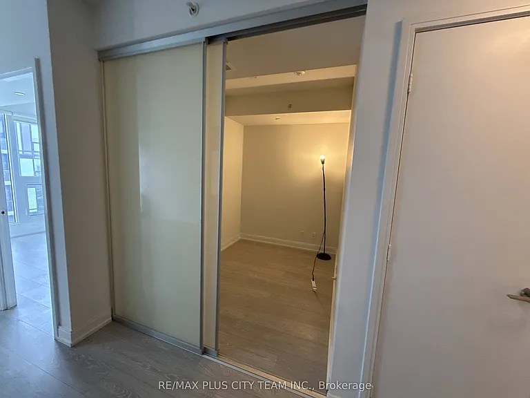 181 Dundas St E #1901 — Photo 11