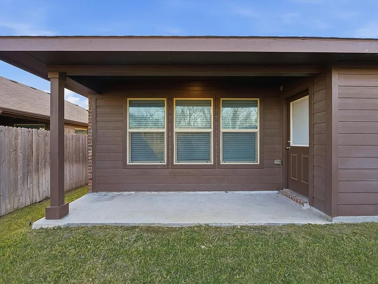9308 Desertrock Rd — Photo 24