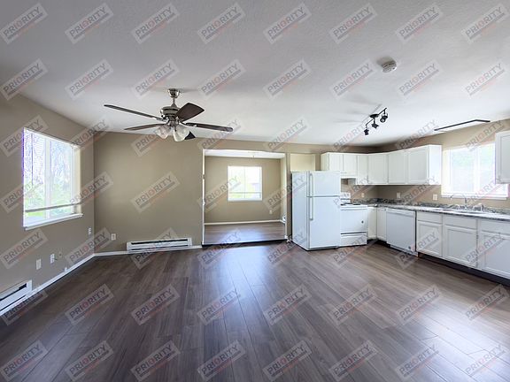 5th image of 103 W 7th St APT 6