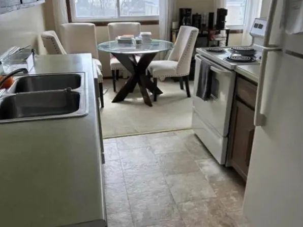 1301 E 4th St, Duluth, MN