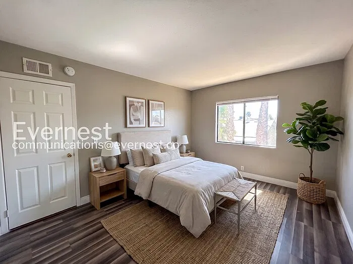2 bed, 2.0 bath, 970 sqft, $1,250 — Photo 2