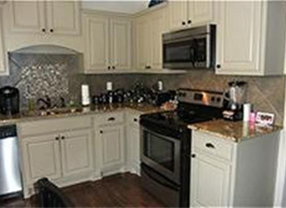 2nd image of 437 Willow Springs Dr