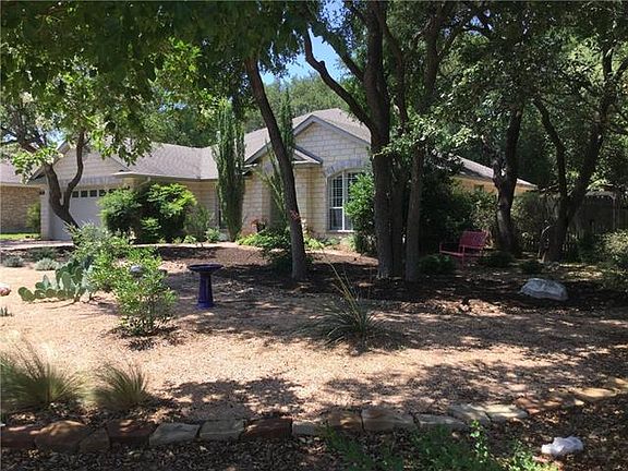 4th image of 102 Creek Dr
