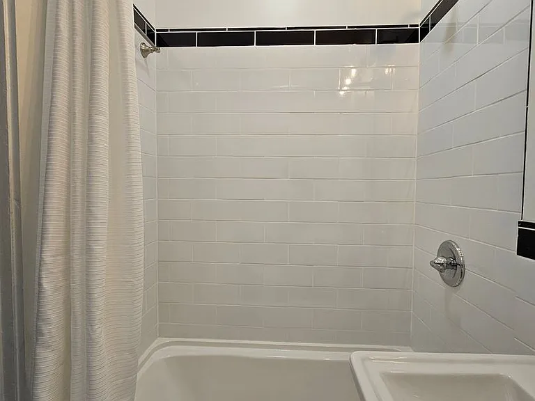 537 Washington Park — Photo 17