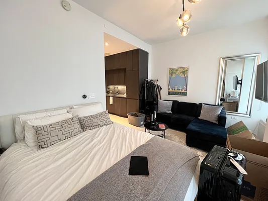 Rented by Compass | media 16