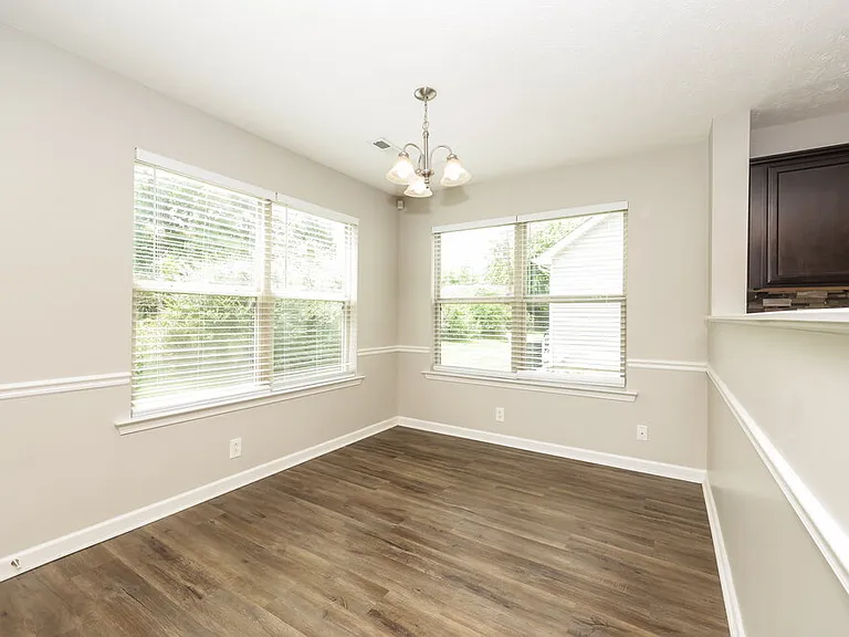 1916 Warmingfield Dr — Photo 6