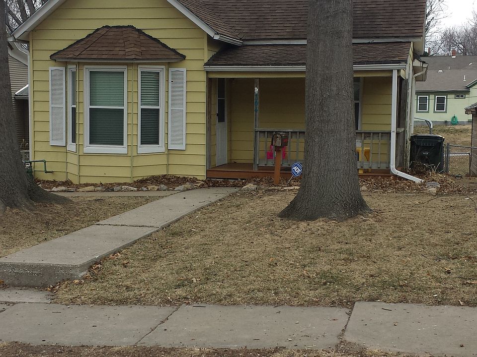 1st image of 304 W College St