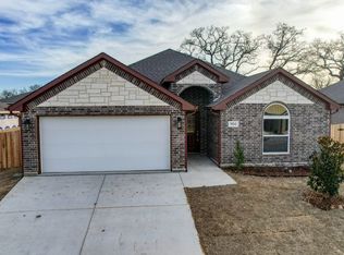 904 Avagail Ave, Springtown, TX 76082