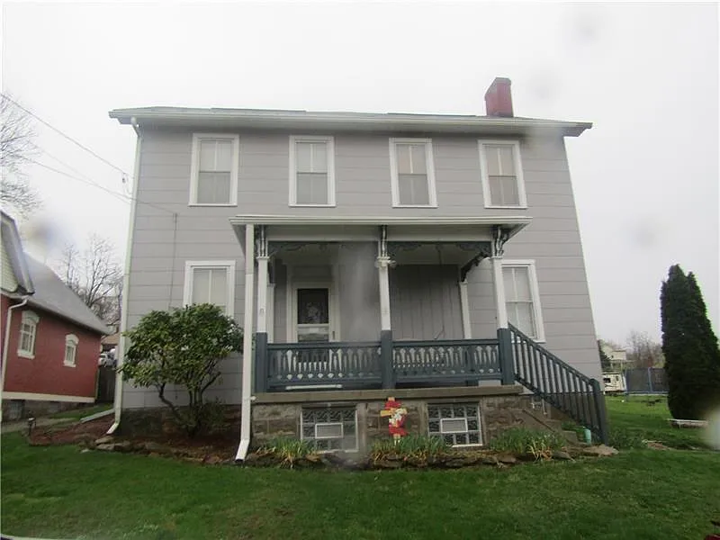 220 Union St photo 1