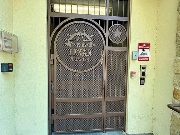 3rd image of 2505 San Gabriel St APT 503
