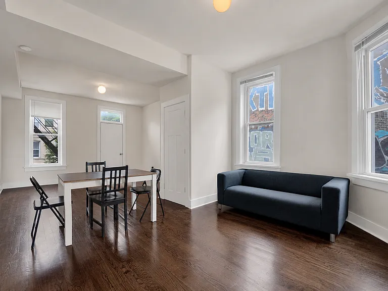 1329 W 18th St #3F — Photo 2