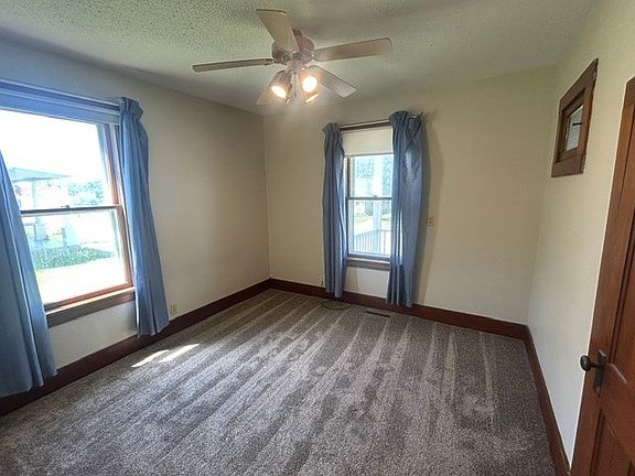 5th image of 712 State St